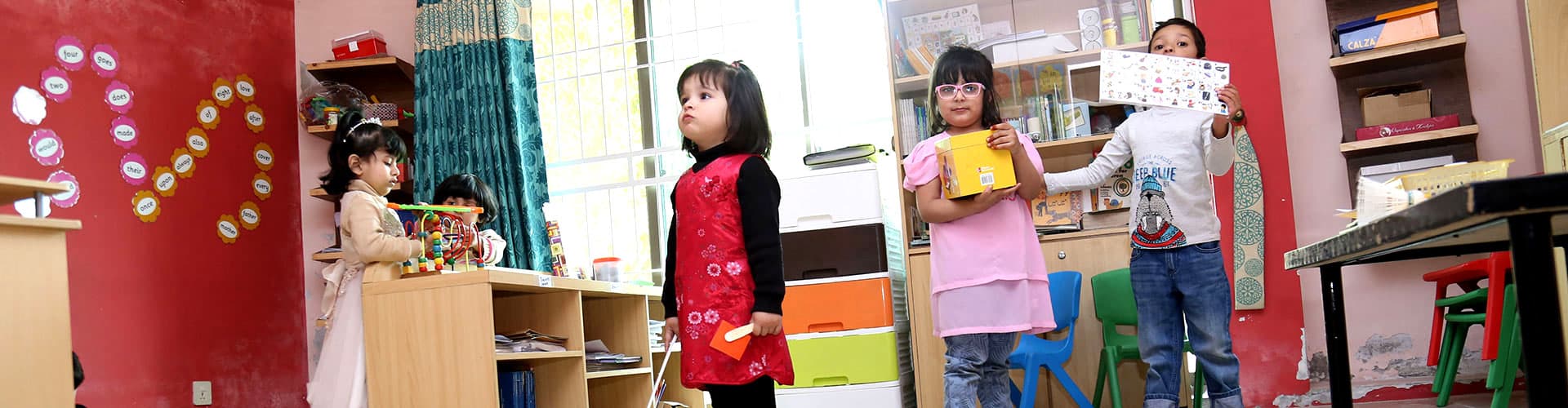 Teacher-led phonics classroom session