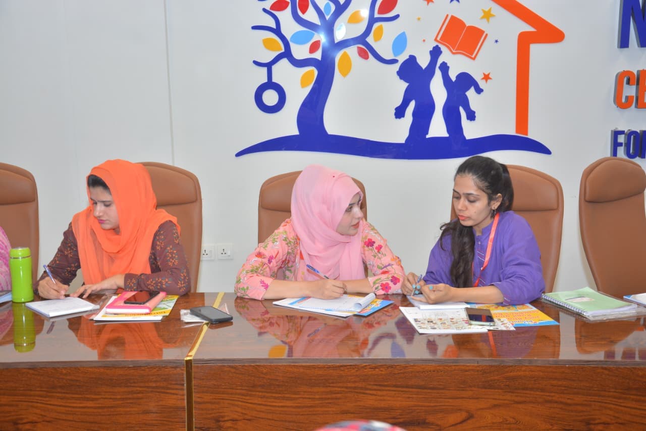 lahore pilot project training sessions event photograph 15