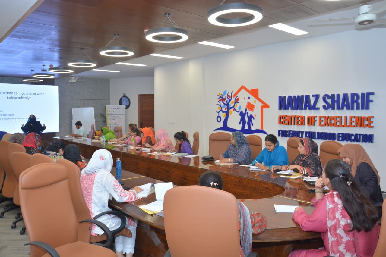 lahore pilot project training sessions event photograph 17
